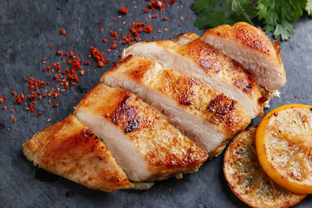 鸡胸肉是简单有效的美胸食物